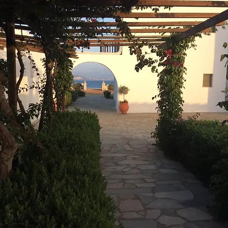 Hotel Arokaria Seaside 2*